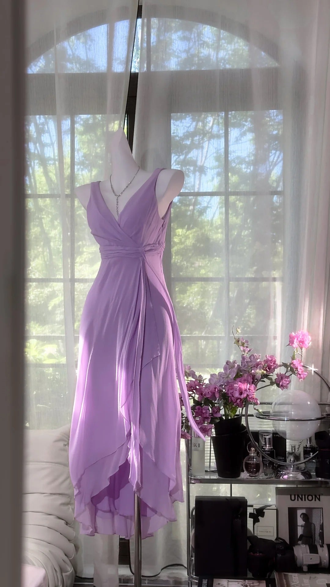 Charmantes robes de bal trapèze col en V en mousseline lilas longueur mi-mollet tenues de soirée N3583