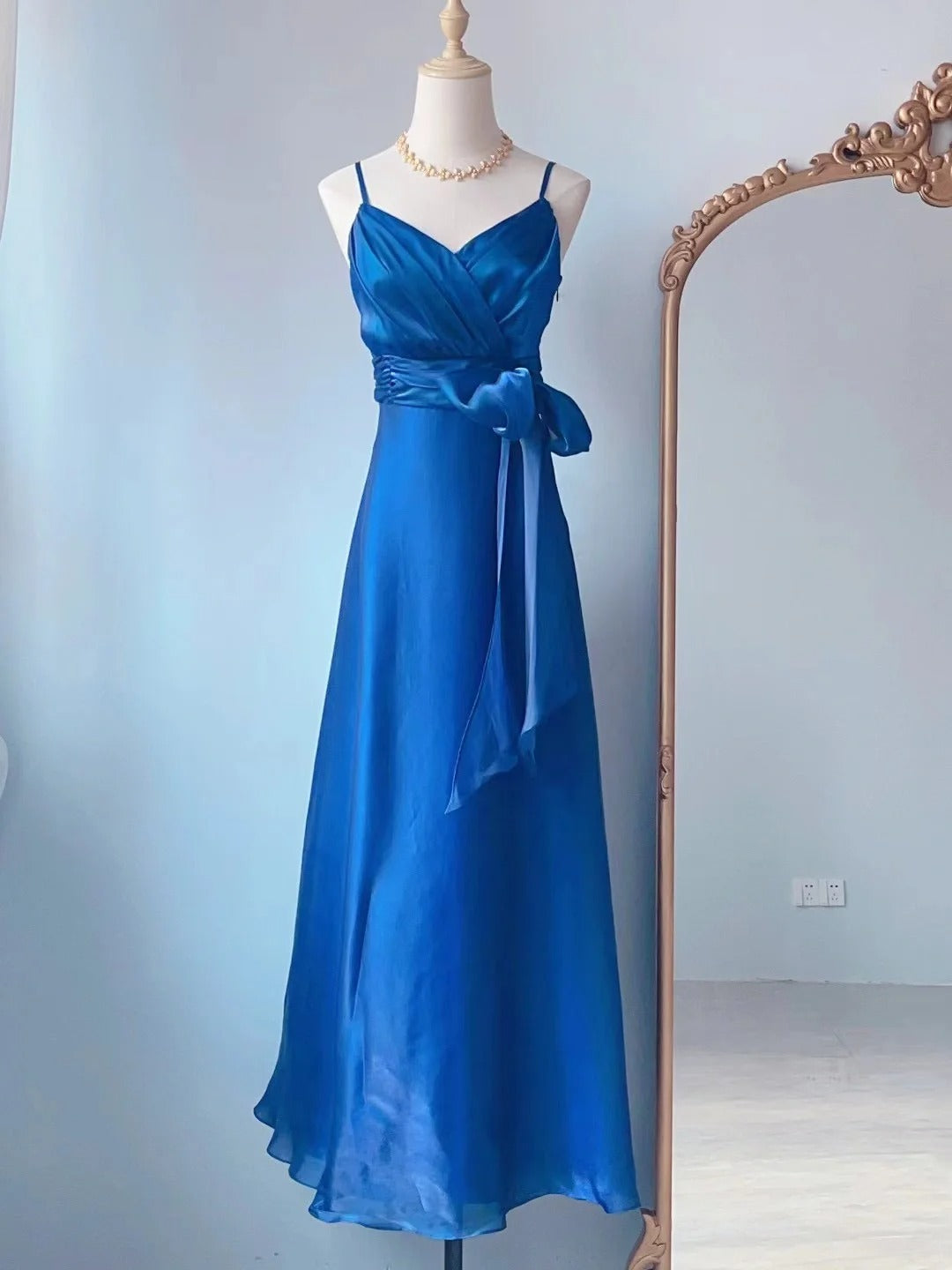 Vintage A-Linie 90er Spaghettiträger Royalblau Lang mit Rüschen Ballkleider Festliche Outfits RB3911