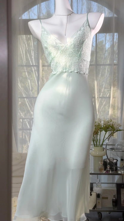 Robes de bal modestes fourreau bretelles spaghetti vert sauge mousseline mi-longues tenues de soirée N3520