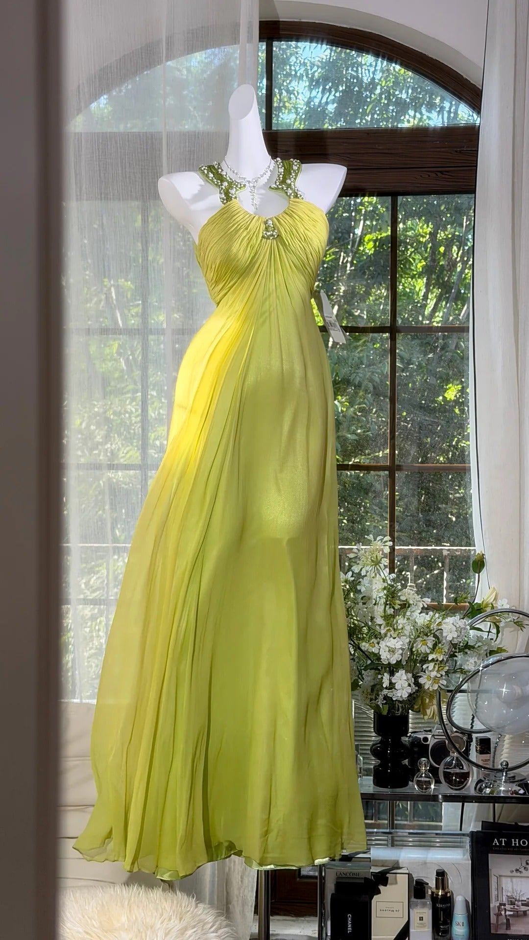 Robes de bal longues en mousseline jaune dos nu style sirène avec licou pour tenues de soirée Inspo RB4512
