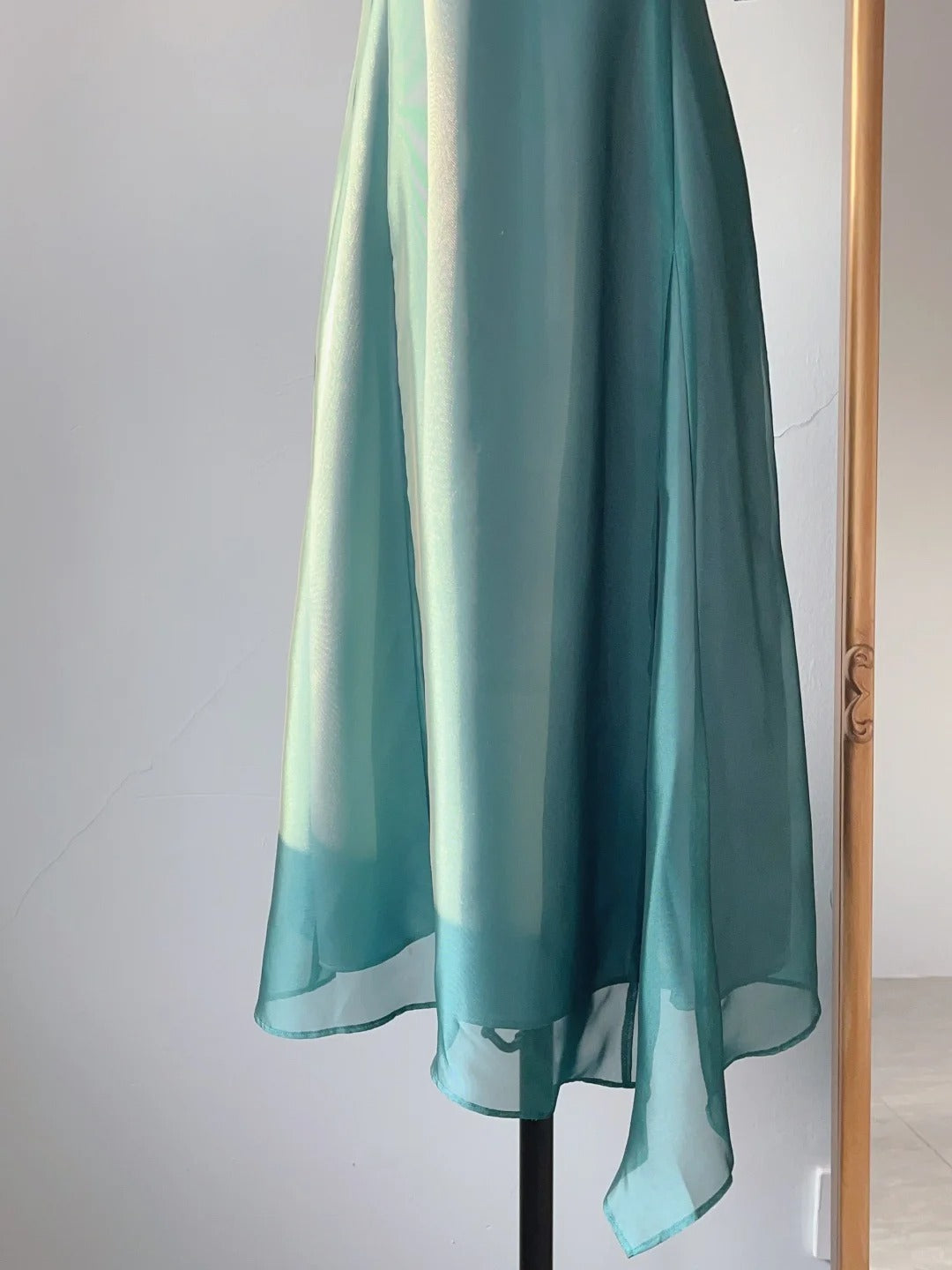 Robes de mariée pour invitées, coupes modestes, ligne A, licou, sans manches, mi-longues, en mousseline, pour événements printemps-été RB3243