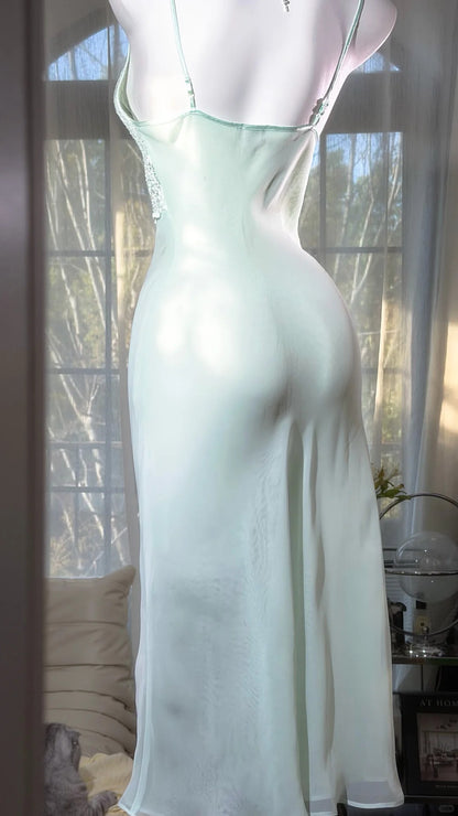 Robes de bal modestes fourreau bretelles spaghetti vert sauge mousseline mi-longues tenues de soirée N3520