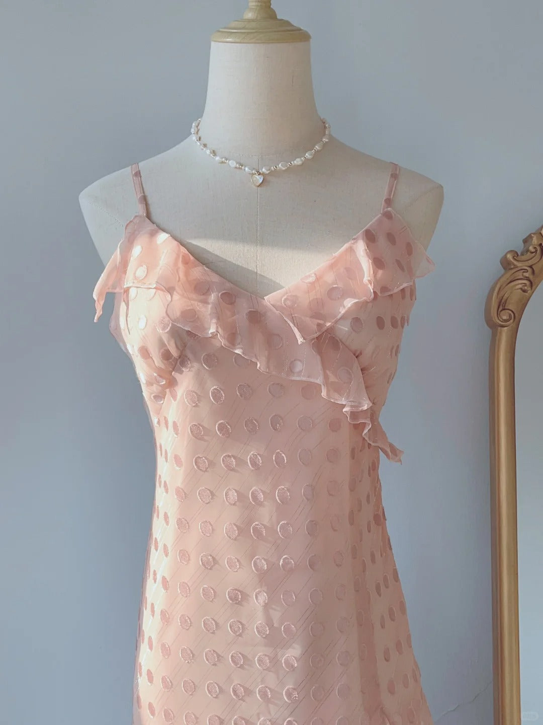 Bescheidene A-Linie Spaghettiträger Errötendes Rosa Teelänge Frühlings-Sommer-Event Outfits Hochzeitsgastkleider RB3240