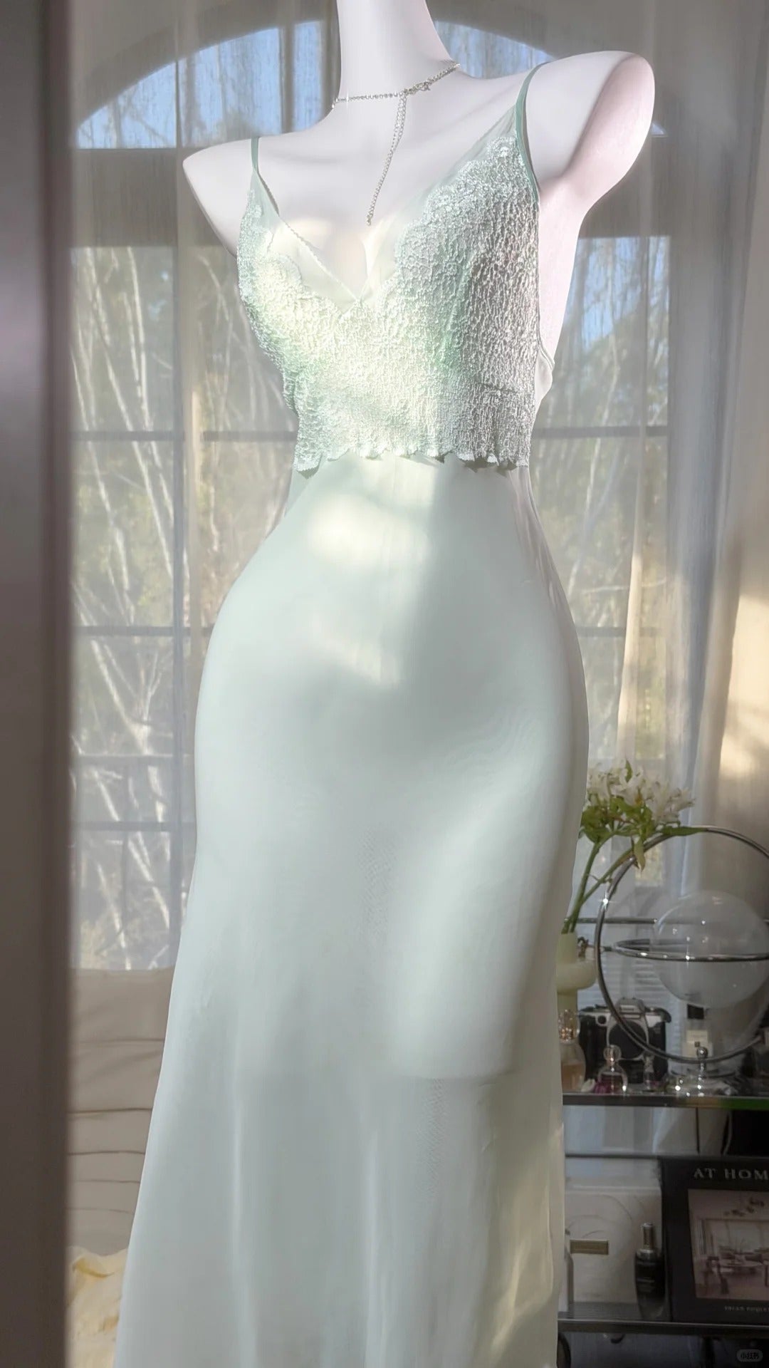 Robes de bal modestes fourreau bretelles spaghetti vert sauge mousseline mi-longues tenues de soirée N3520