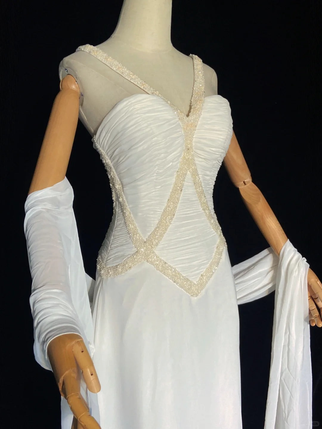 Romantische Meerjungfrauen-Brautkleider Neckholder Chiffon mit Perlen Weißes langes Brautkleid N3404